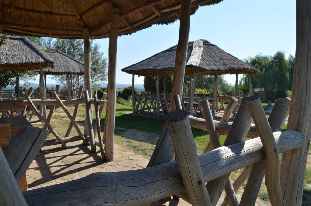 Hotel Panska Hata Nyzhnya Khortytsya Zewnętrze zdjęcie