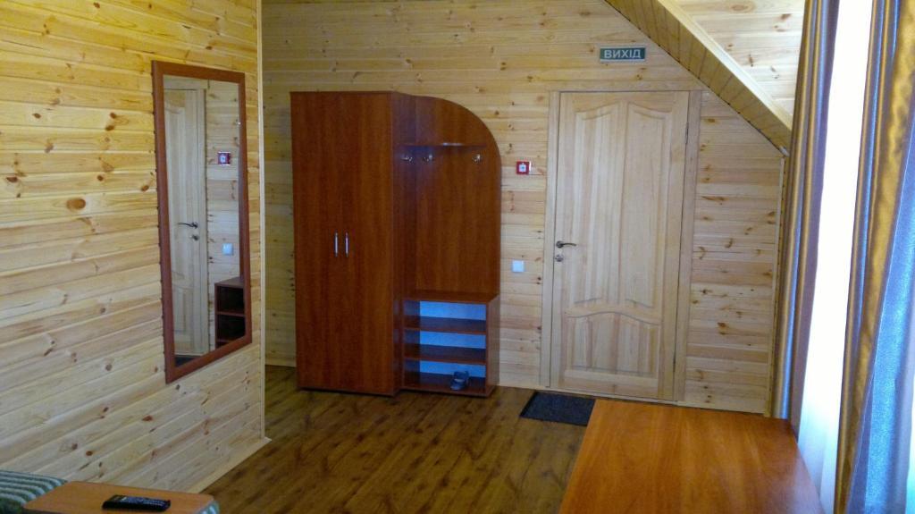 Hotel Panska Hata Nyzhnya Khortytsya Pokój zdjęcie